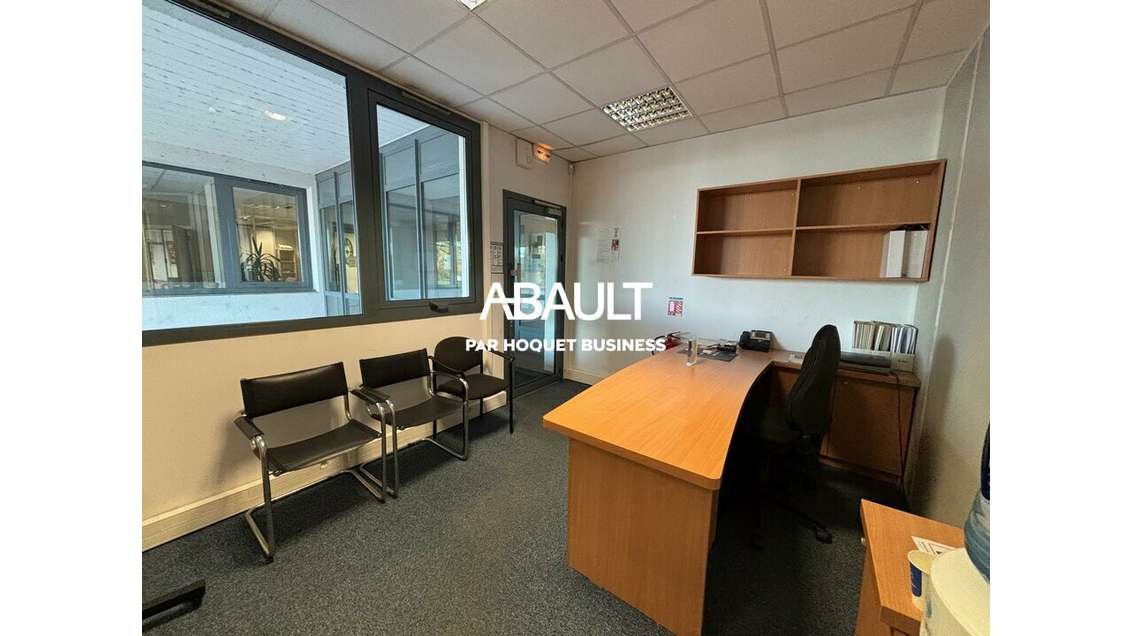 Bureaux 150m² R+1 à louer à Saint-Jean