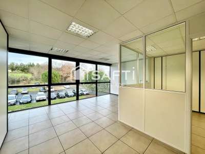 Bureau 33m² à louer avec vue à Saint-Jean