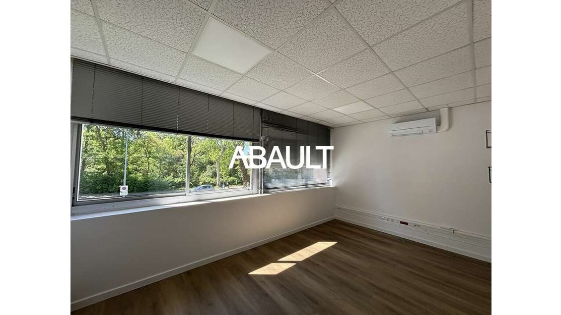 SAINT JEAN - BUREAUX à louer