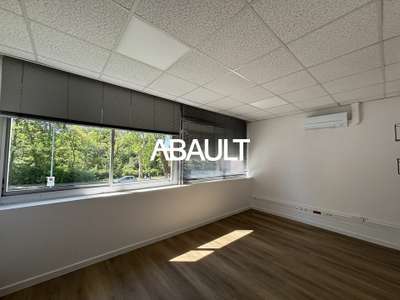 Bureaux 178m² R+1 + garage à louer Saint Jean