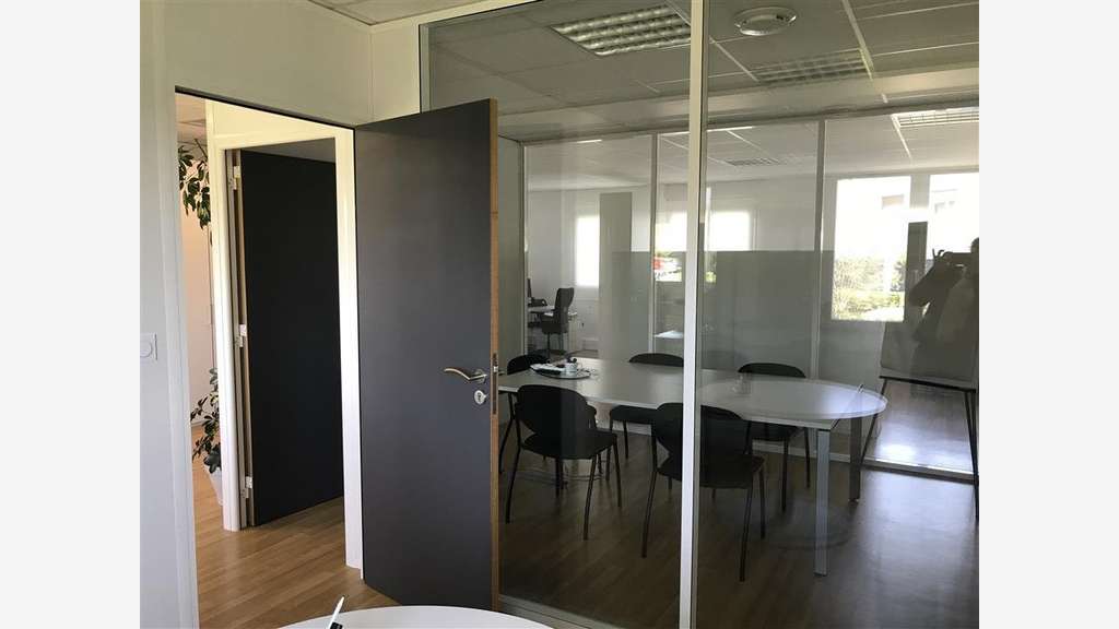 NORD EST TOULOUSE LOCATION BUREAUX 185 M², ces bur