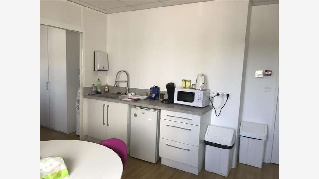 NORD EST TOULOUSE LOCATION BUREAUX 185 M², ces bur