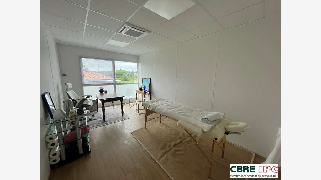 Loue bureau 15m² proche autoroute St Jean de Luz