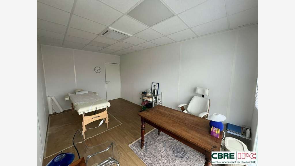 Loue bureau 15m² proche autoroute St Jean de Luz