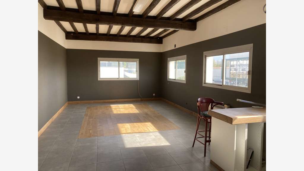 Bureaux 83m² à Louer Zone Jalday à St-Jean-de-Luz