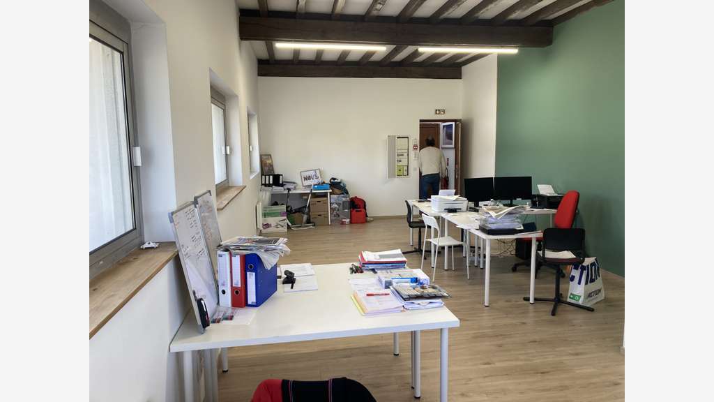 Bureaux 83m² à Louer Zone Jalday à St-Jean-de-Luz