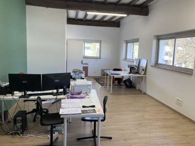 Bureaux 83m² à Louer Zone Jalday à St-Jean-de-Luz