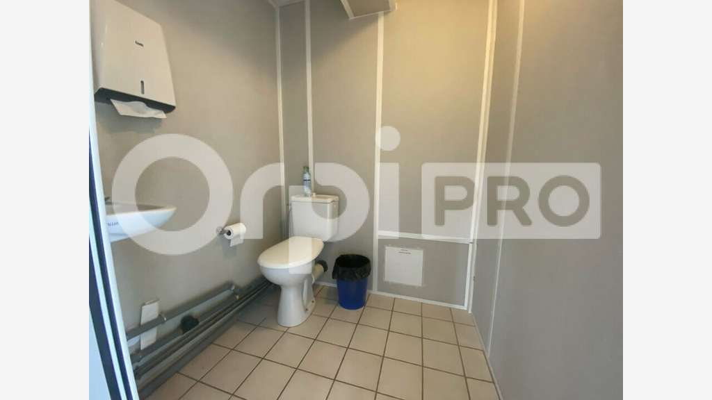 BUREAUX - ST JEAN DE THURIGNEUX - 170 m2