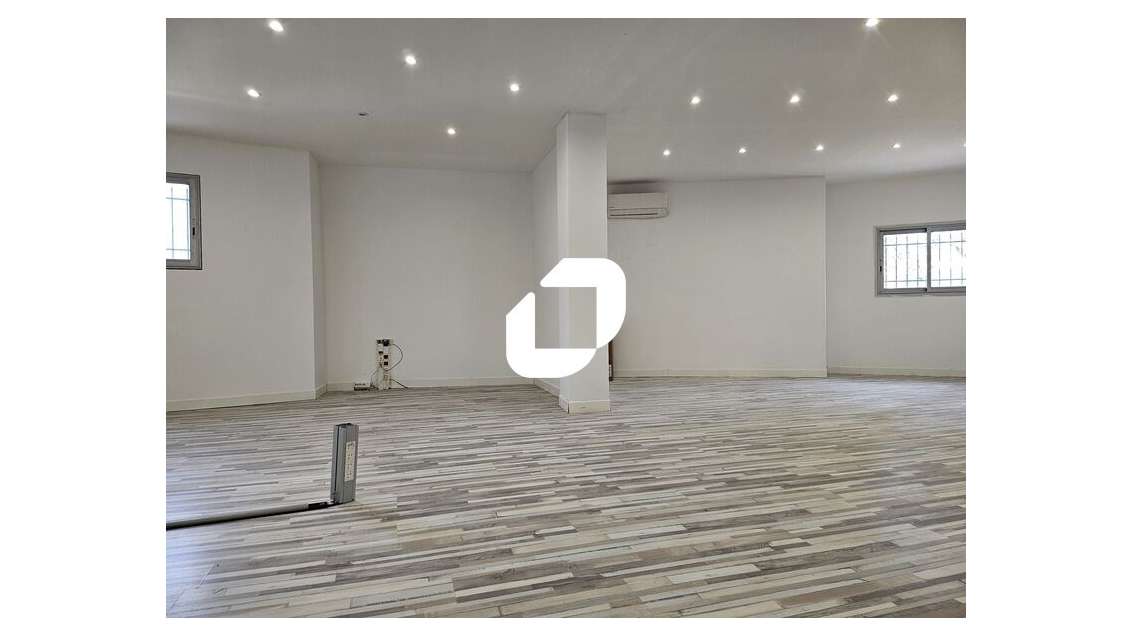 A louer Bureaux 873m² Saint jean de vedas