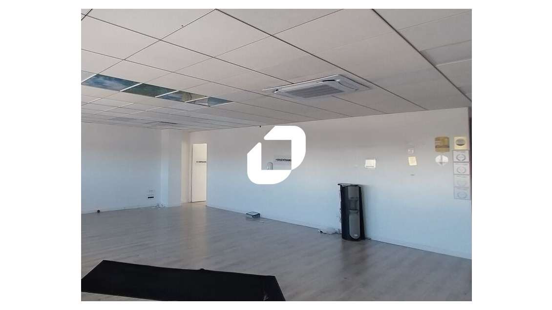A louer Bureaux 105m² Saint jean de vedas