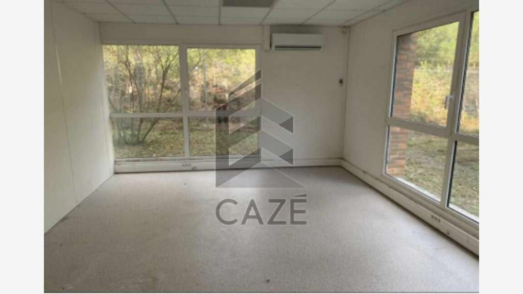 BUREAUX A LOUER - SAINT JEAN D'ILLAC