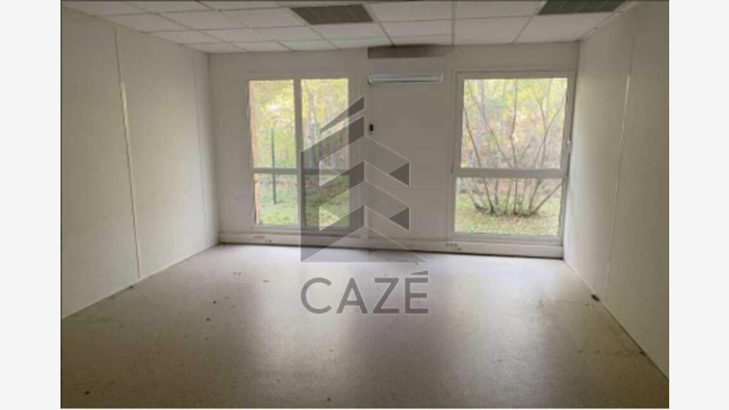 BUREAUX A LOUER - SAINT JEAN D'ILLAC