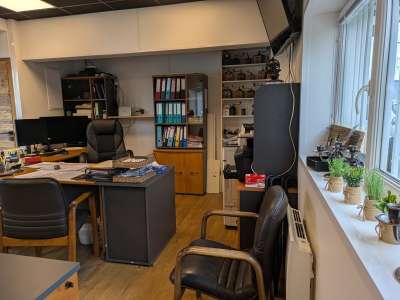 Bureau à louer 27m² à Saint-Jeoire-Prieuré