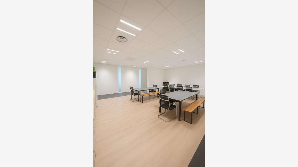 Loue espace professionnel 200m² St Julien les Metz