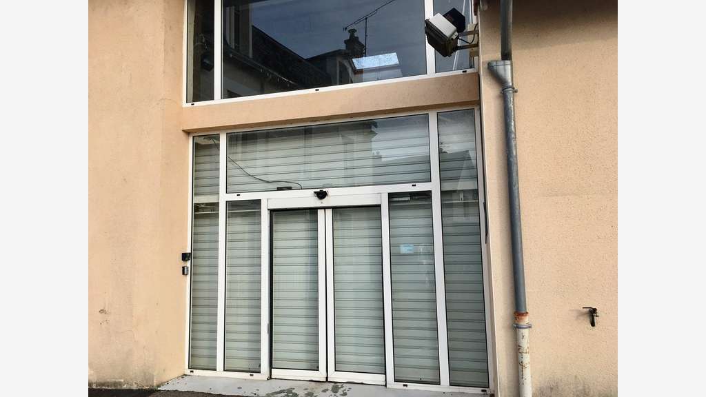 LOC 150m² St JUNIEN - R+1 - Bureaux/Activités