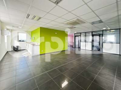 Location Bureaux à Saint-Laurent-Blangy