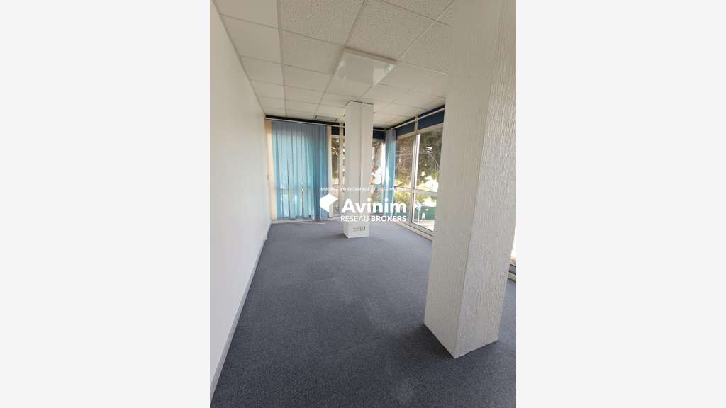 Bureaux de 147m² à louer St Laurent du Var