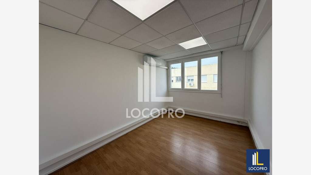 A louer bureaux 73m² à Saint-Laurent-du-Var