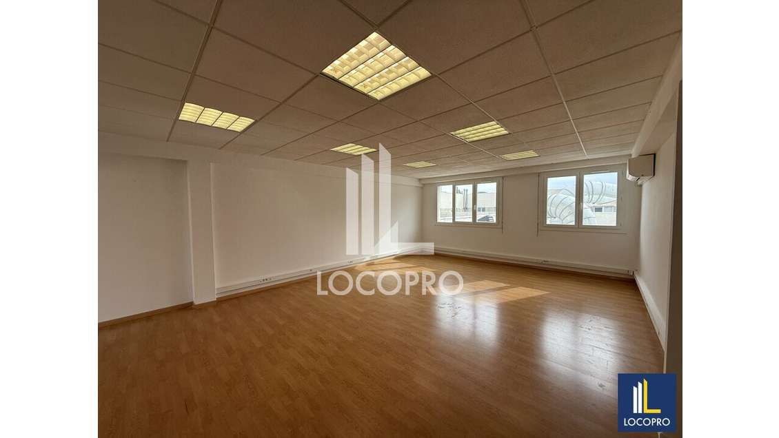 A louer bureaux 73m² à Saint-Laurent-du-Var