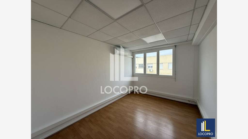 A louer bureaux 73m² à Saint-Laurent-du-Var
