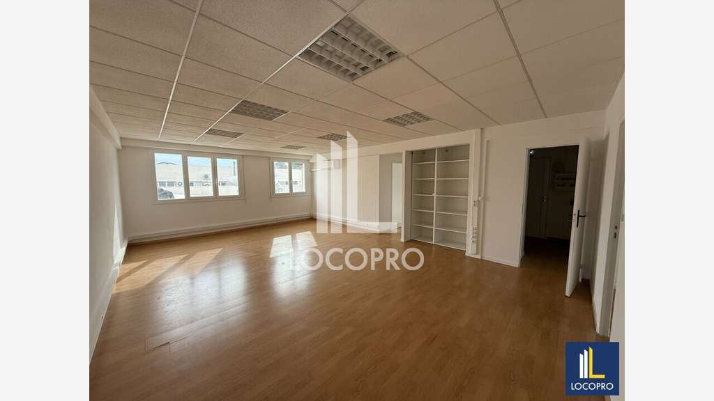 A louer bureaux 73m² à Saint-Laurent-du-Var