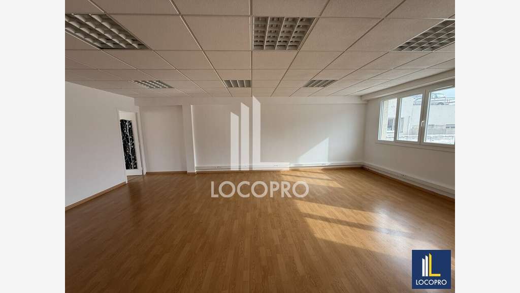 A louer bureaux 73m² à Saint-Laurent-du-Var
