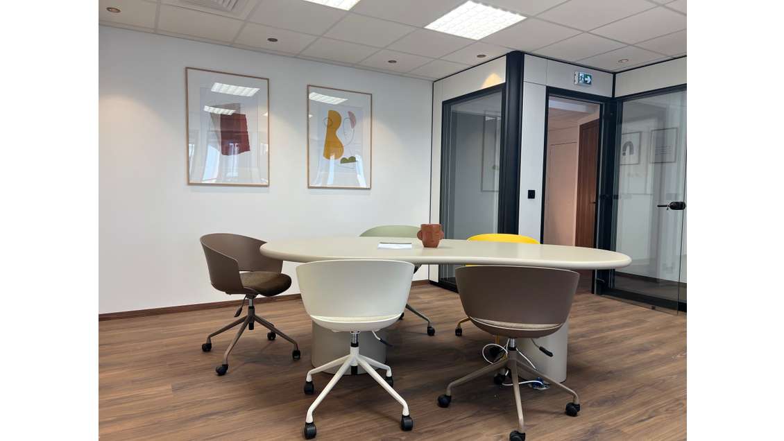 BUREAUX STANDING 80m² CENTRE VILLE à ST LAURENT DU