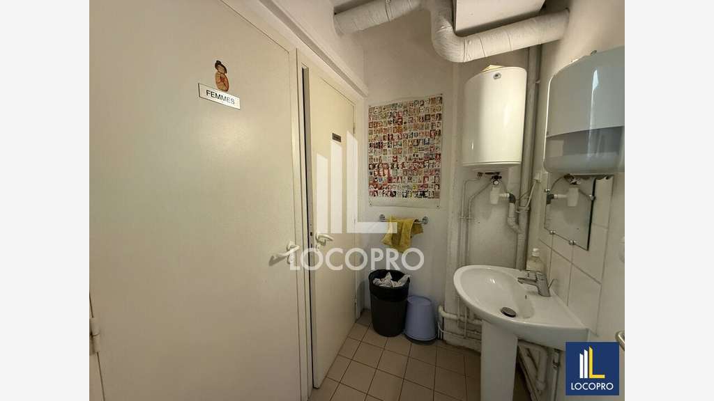 Location bureaux 206m² à Saint-Laurent-du-Var