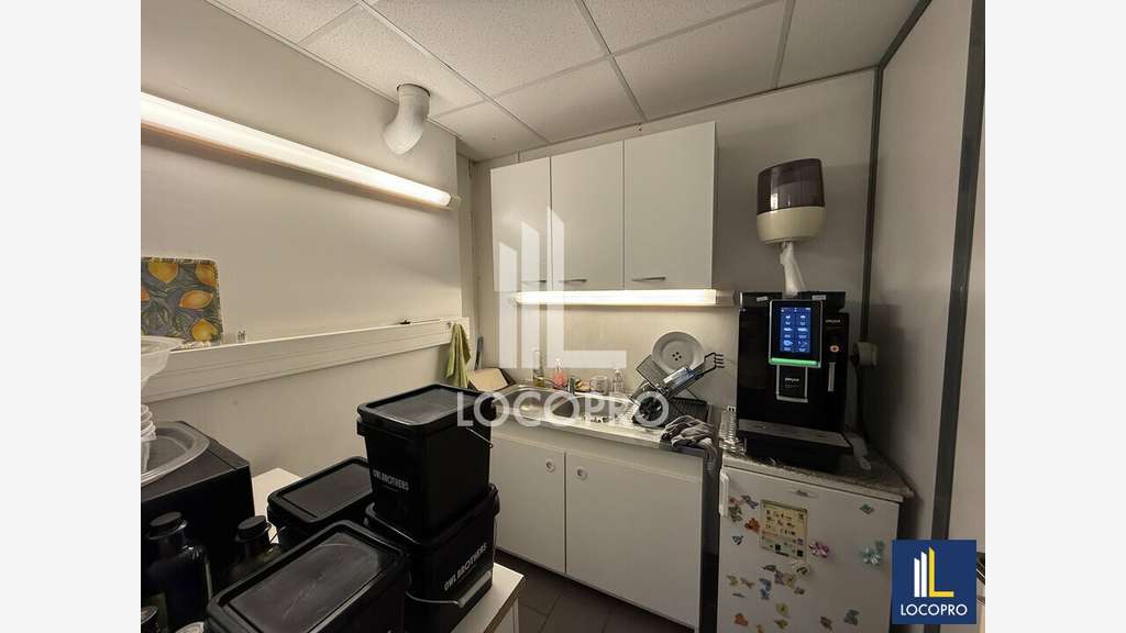 Location bureaux 206m² à Saint-Laurent-du-Var