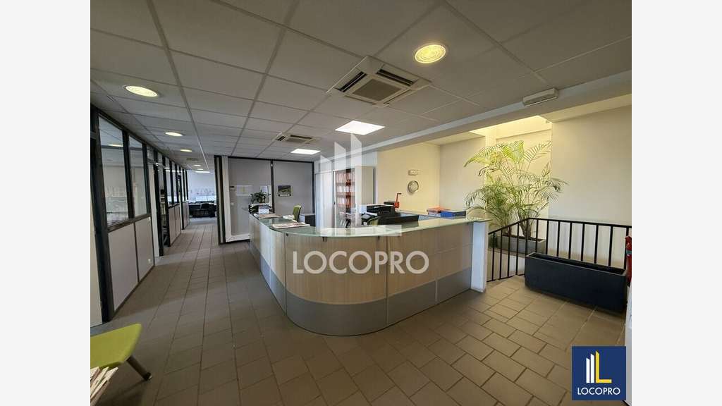 Location bureaux 206m² à Saint-Laurent-du-Var