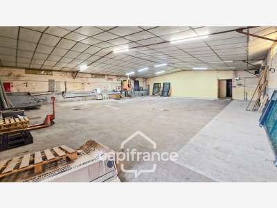 Local 395m² à louer à Saint-Léger-sur-Dheune