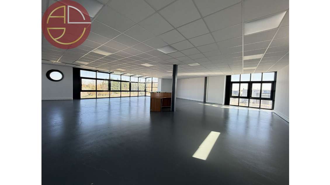 A louer plateau de bureaux de 230m² à Saint Lys