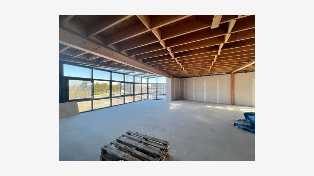 Location bureaux neufs 225m² à Saint Lys