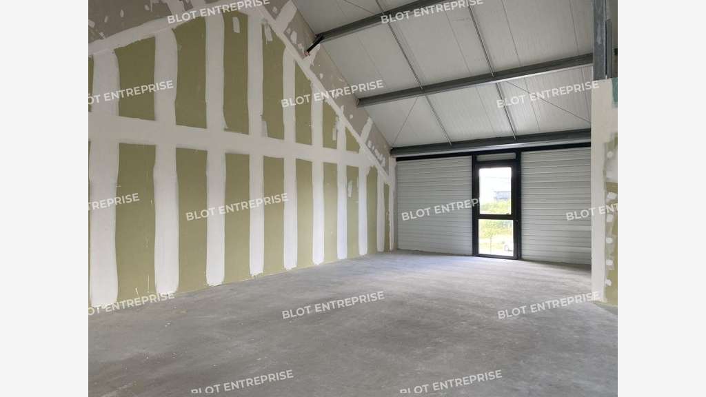 A louer bureaux 275m² à l'entrée de Saint-Malo