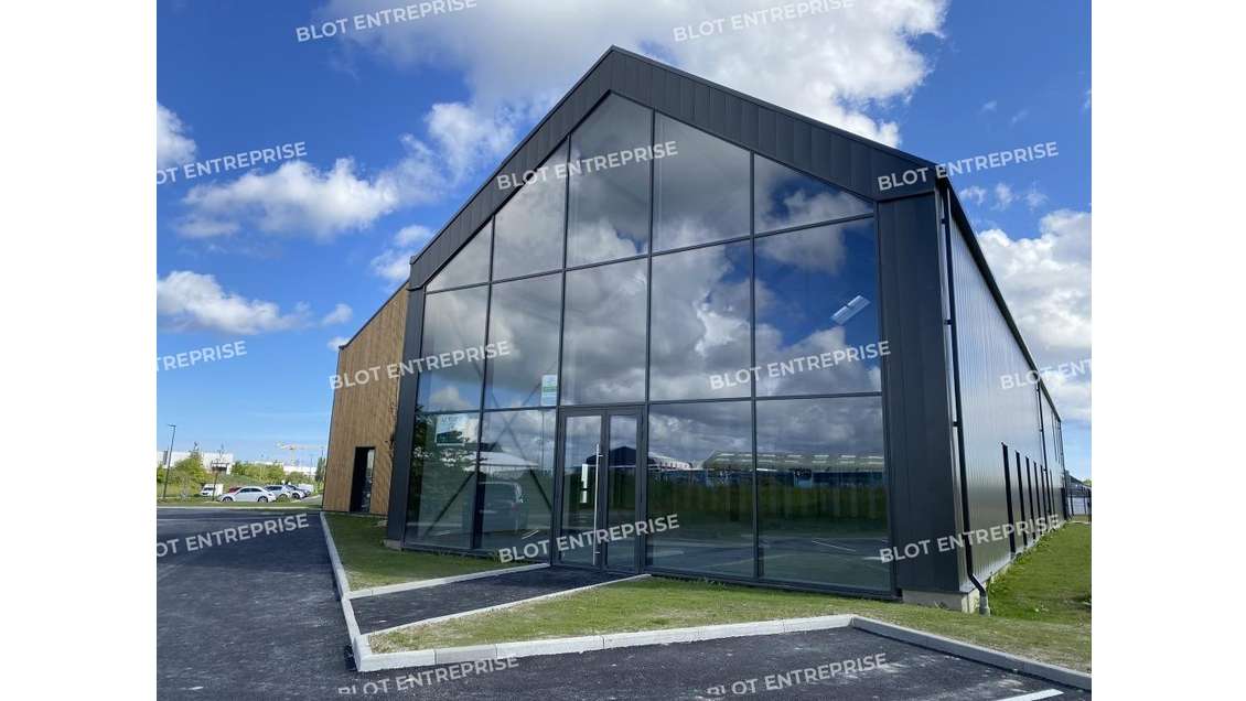 A louer bureaux 275m² à l'entrée de Saint-Malo