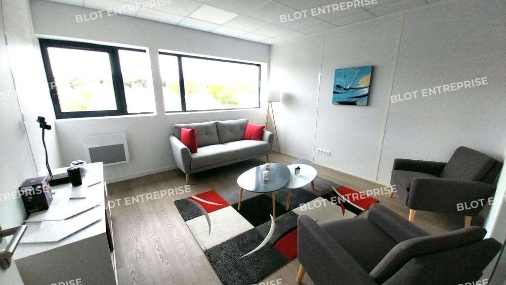 A louer bureaux 510m² Saint-Méloir-des-Ondes 