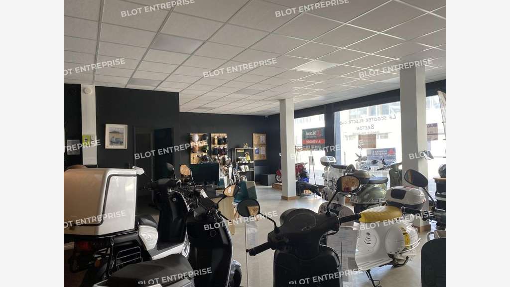 A louer locaux commerciaux 74m² à Saint-Malo