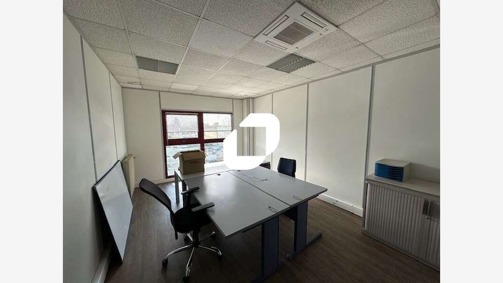 A louer Bureaux 920m² Saint mard