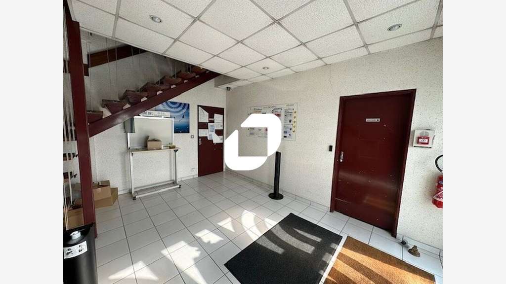 A louer Bureaux 920m² Saint mard