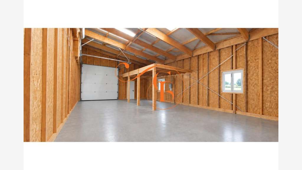Loue local commercial 102m² Saint-Mars-de-Coutais