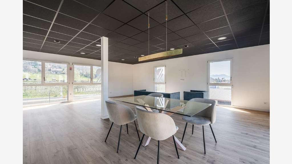 A louer bureaux 72m² proche Annecy 74