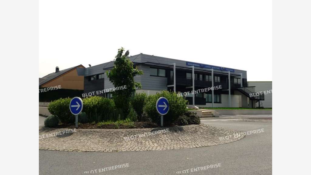 A louer bureaux 112m² à Saint-Martin-des-Champs