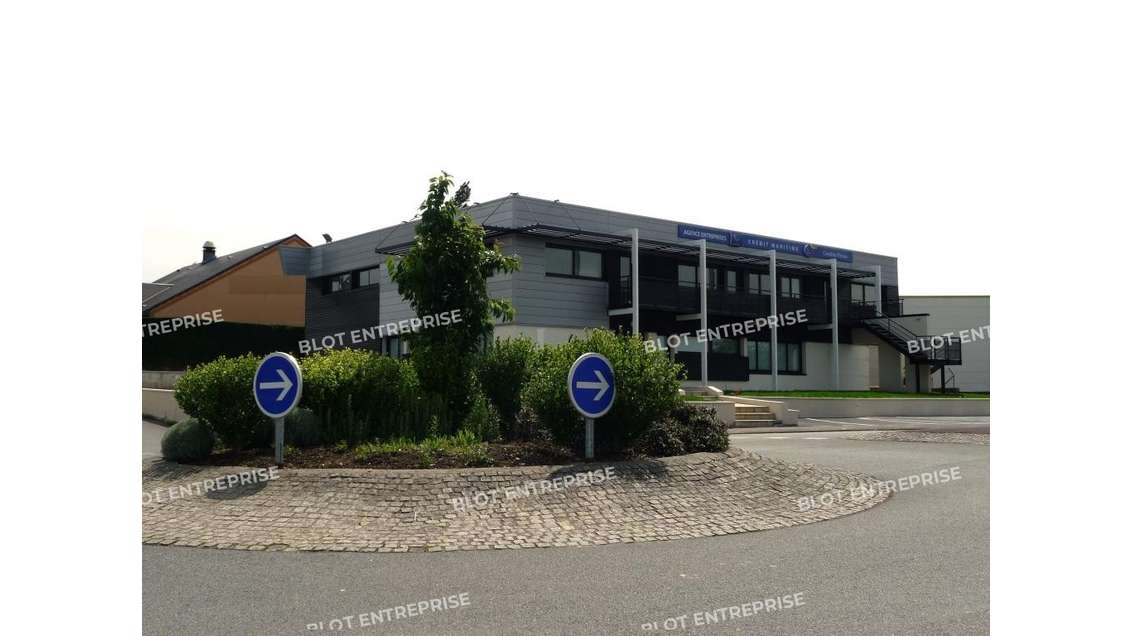A louer bureaux 112m² à Saint-Martin-des-Champs