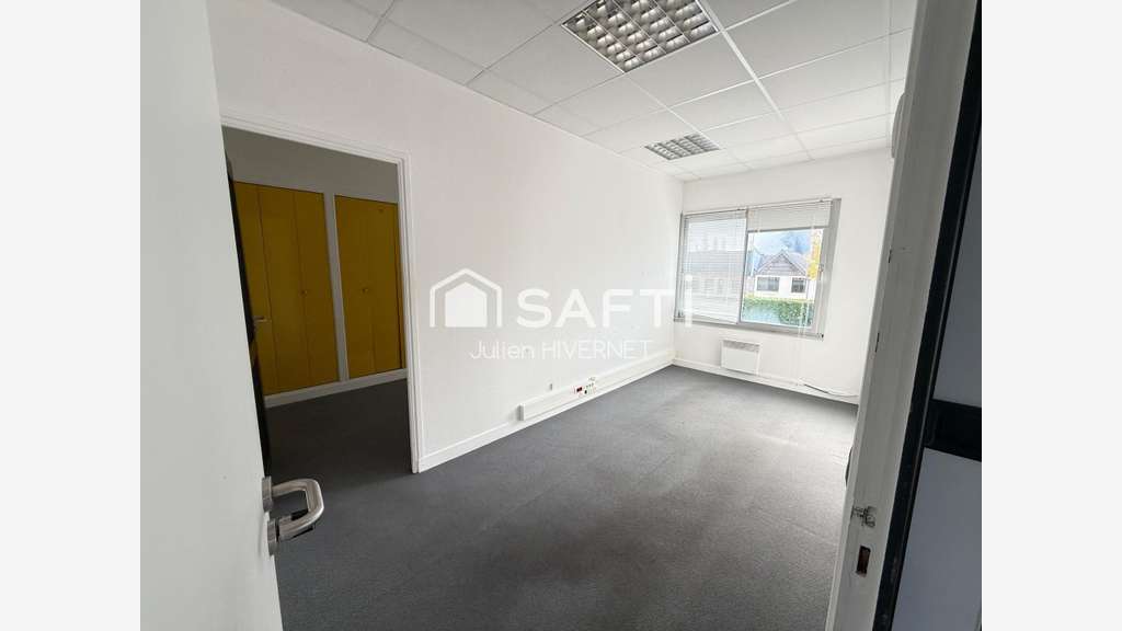 Location bureaux 28m² à Saint-Martin-des-Champs