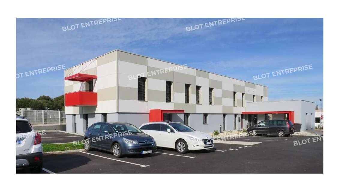 A louer bureaux125m² à Saint-Martin-des-Champs