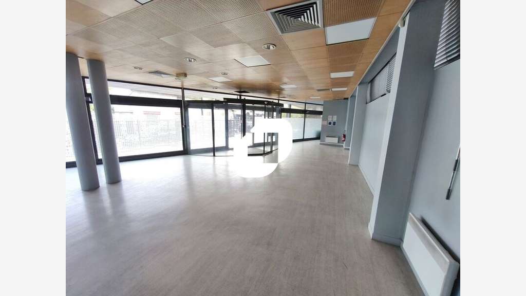 A louer Bureaux 688m² Saint maur des fosses