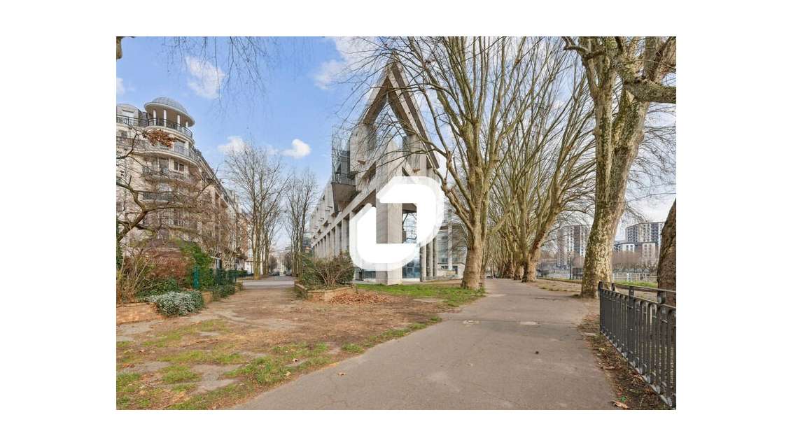 A louer Bureaux 1161m² Saint maurice