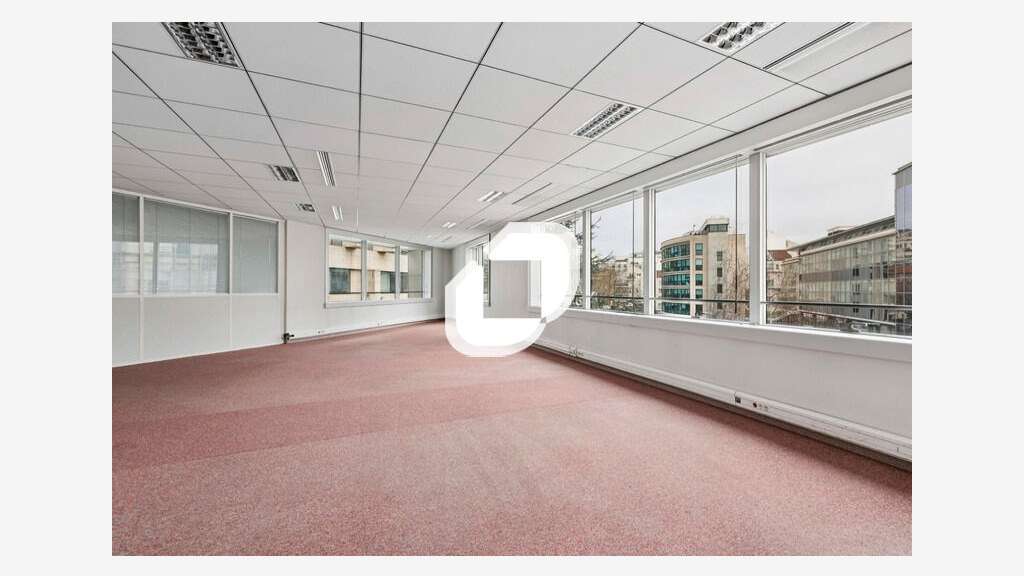 A louer Bureaux 299m² Saint maurice