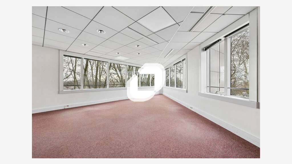 A louer Bureaux 299m² Saint maurice