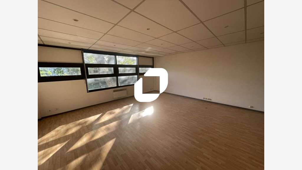 A louer Bureaux 125m² Saint maurice